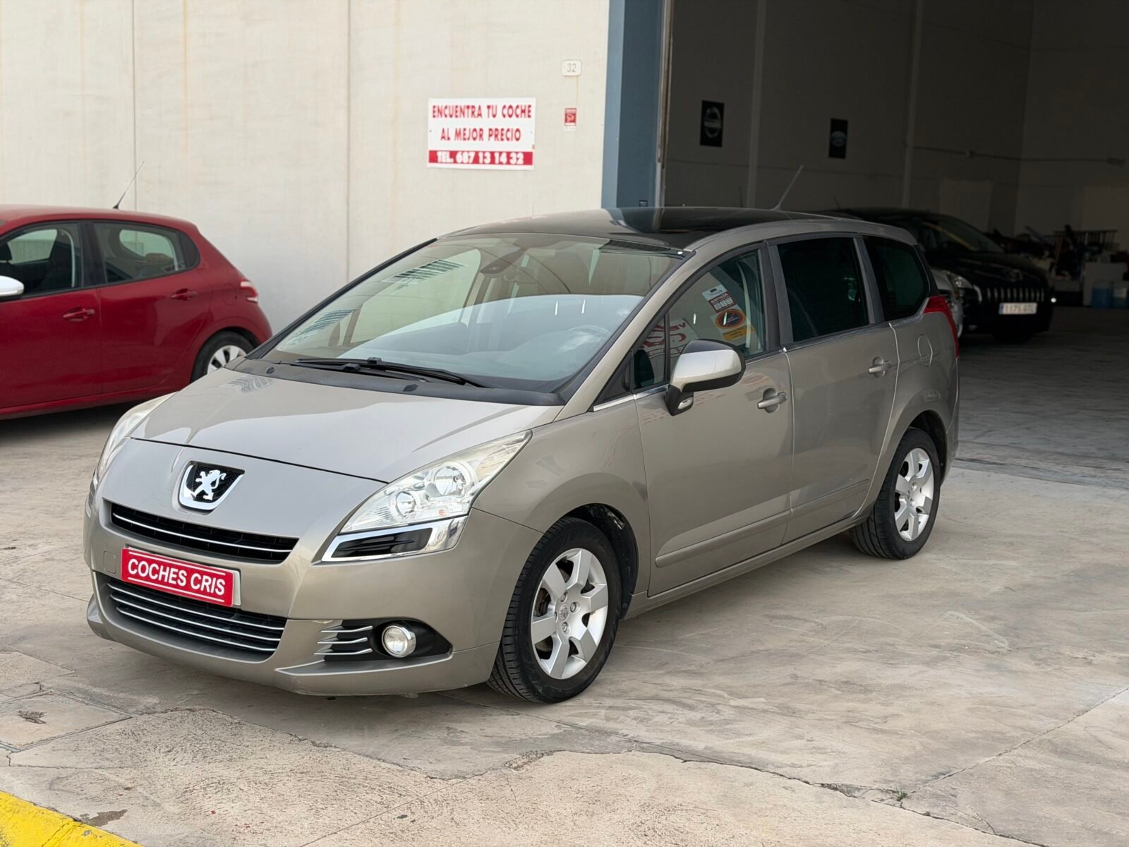 PEUGEOT 5008 1.6HDI CONFORT