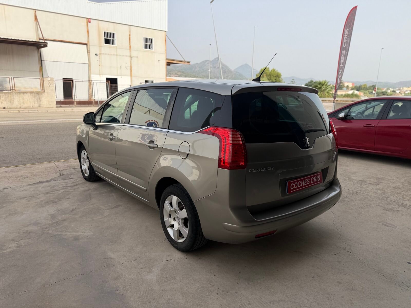 PEUGEOT 5008 1.6HDI CONFORT