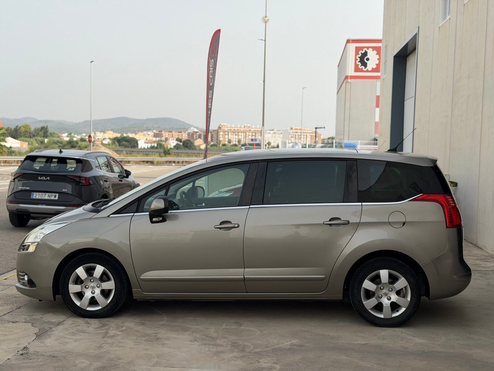 PEUGEOT 5008 1.6HDI CONFORT